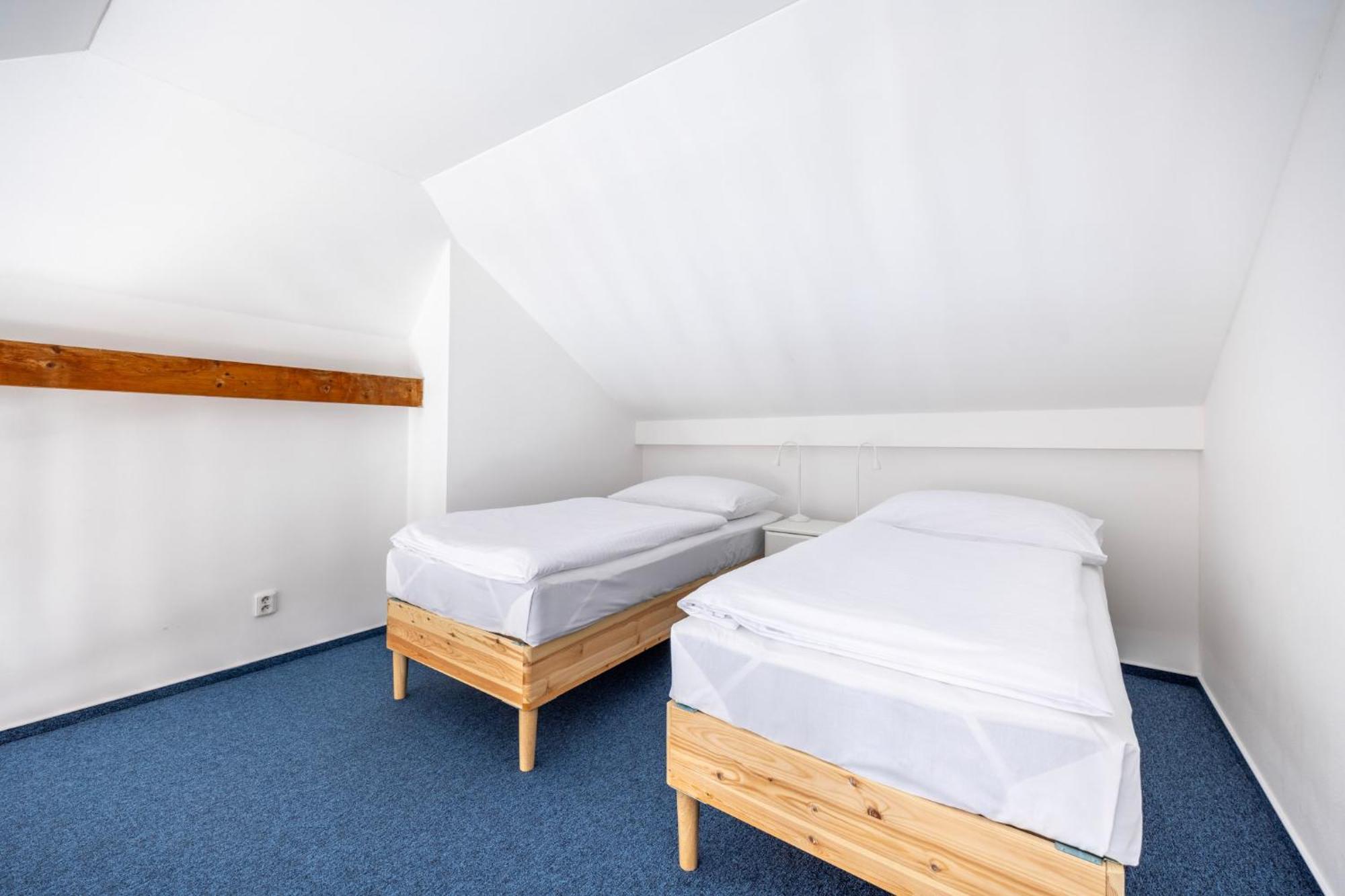 Marina Vltava Hotel Nelahozeves Ngoại thất bức ảnh