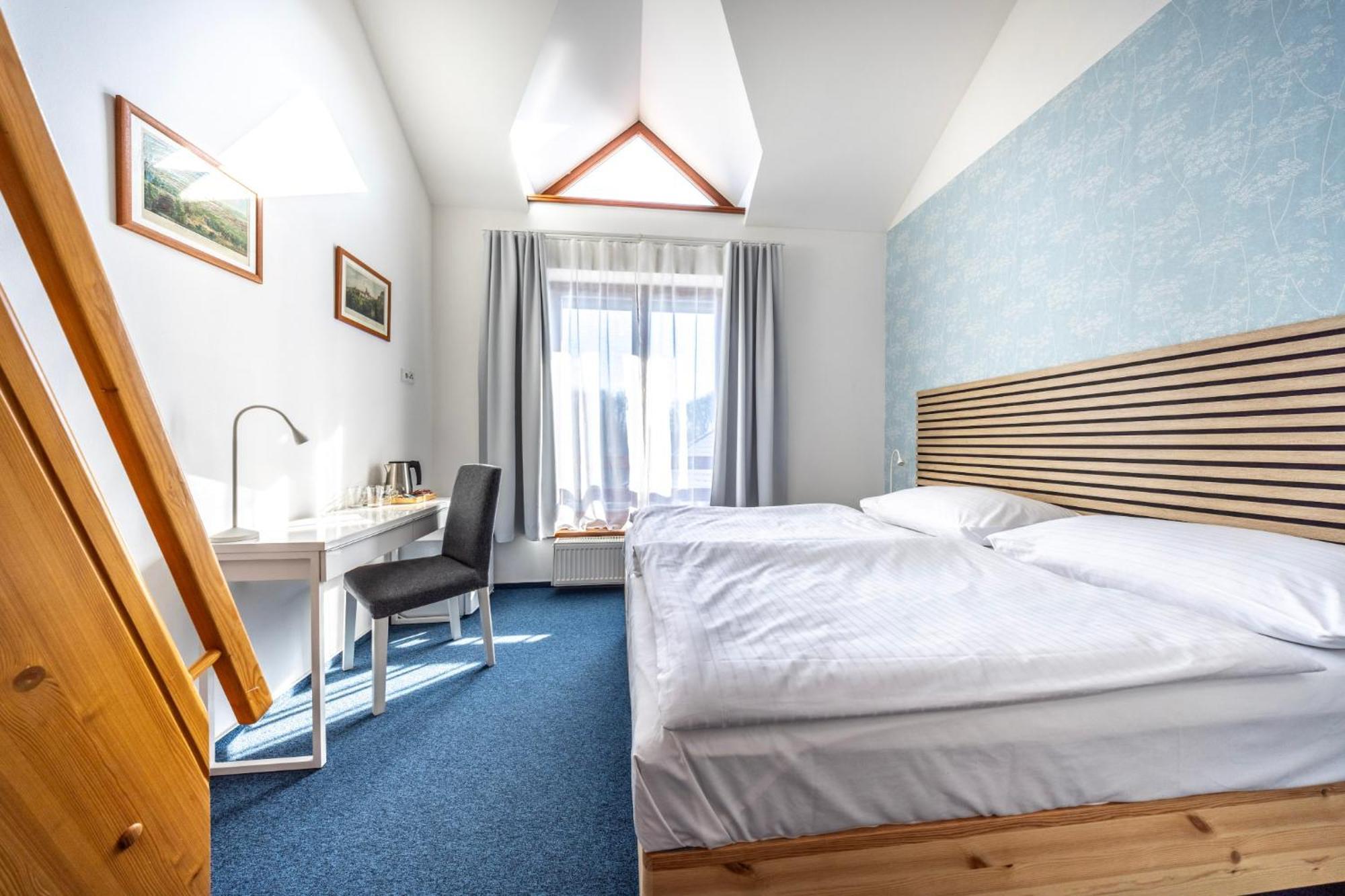 Marina Vltava Hotel Nelahozeves Ngoại thất bức ảnh